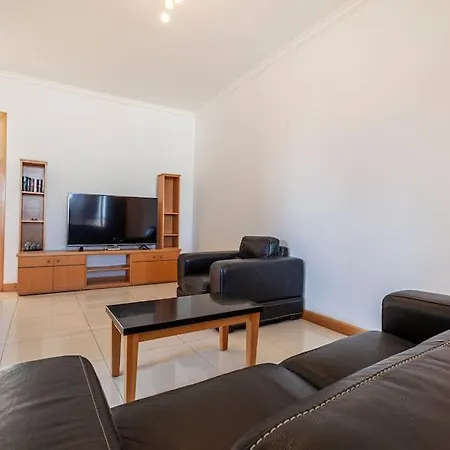 Comfortable Penthouse, Served With Lift, Wifi & Ac By 360 Estates Apartment Gzira
