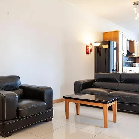 Comfortable Penthouse, Served With Lift, Wifi & Ac By 360 Estates Apartment