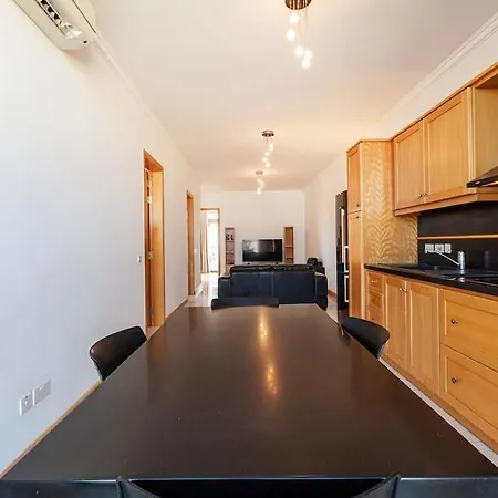 Comfortable Penthouse, Served With Lift, Wifi & Ac By 360 Estates *