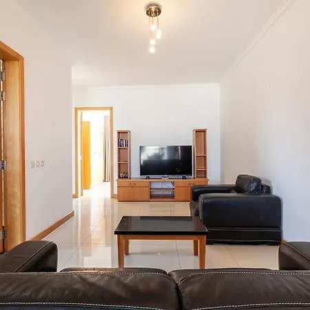 Comfortable Penthouse, Served With Lift, Wifi & Ac By 360 Estates