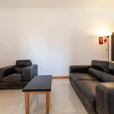Comfortable Penthouse, Served With Lift, Wifi & Ac By 360 Estates *