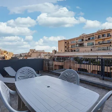 Comfortable Penthouse, Served With Lift, Wifi & Ac By 360 Estates Διαμέρισμα